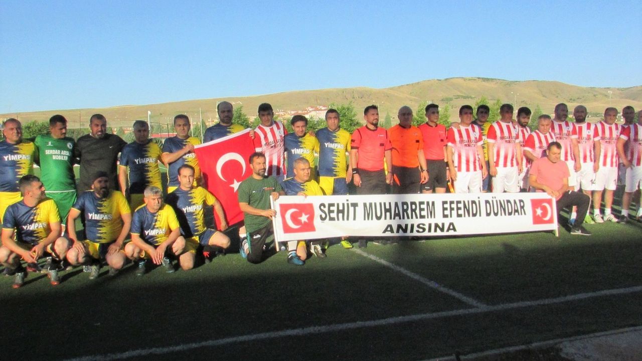 Şehit anısına futbol turnuvası düzenlendi