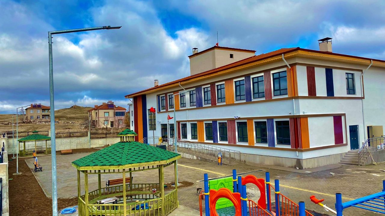 Yozgat'ta Eğitim Yatırımları  Hız Kesmeden Devam Ediyor