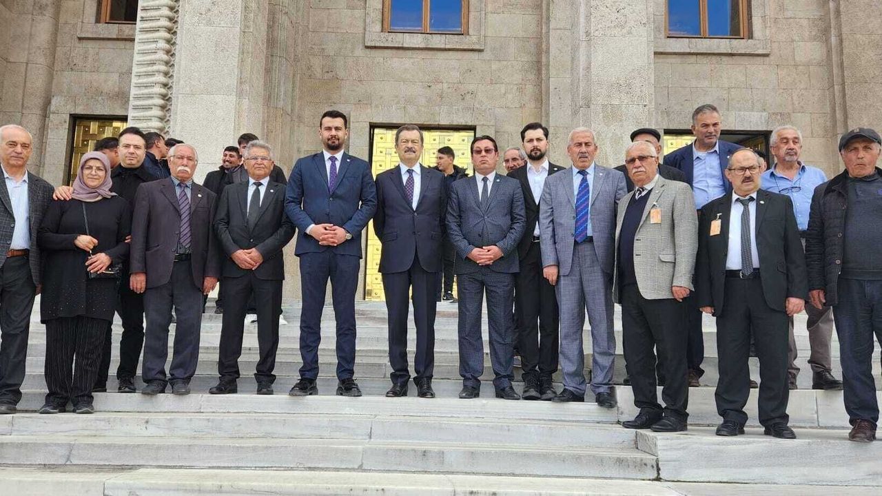 Yozgat İYİ Parti Teşkilatı Mecliste Buluştu