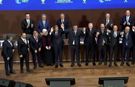 Cumhurbaşkanı Erdoğan, AK Parti’ye Katılan 9 Belediye Başkanına Rozetlerini Taktı