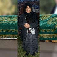 İpek Uzal Vefat Etti