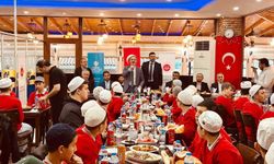 Hafız adayları iftarda buluştu