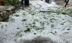 Yozgat'ı Ceviz Büyüklüğünde Dolu Vurdu