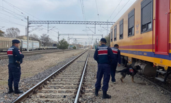 Yenifakılı’da Jandarma Ekiplerinden Tren Yolu Hattında Geniş Çaplı Arama