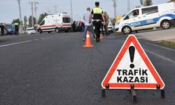 SON DAKİKA : Yozgat'ta hafif ticari araç ile otomobil çarpıştı: 5 yaralı