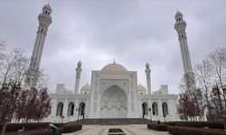 Rusya’da “Müslümanların Gururu” Camisi Ziyaretçilerin İlgisini Çekiyor