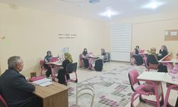 Sarıkaya Müftüsü Zühdü Elveren’den Kur’an Kurslarına Öğretmenler Günü Ziyareti