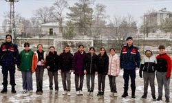 Yozgat’ta Okul Çevrelerinde Jandarma Denetimi