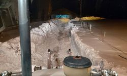 Yozgat'ta Gece Boyunca Çalışan Ekipler, Yolları Açıyor