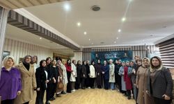 AK Kadınlar Çalıştay Düzenledi: Kadın Hakları Konuşuldu