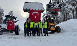 Hem Yolları Açtılar, Hem Bayrağımızı Dalgalandırdılar