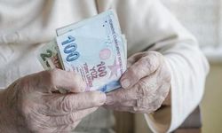 Emekliler Dikkat! Bayram İkramiyesinde Konuşulan Yeni Rakam Ortaya Çıktı