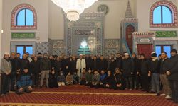 Sarıkaya’da Manevi Atmosfer: Sabah Namazı Sonrası Sıcak İkram