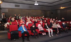 Sorgun'da Çocuklar Tiyatro Keyfi Yaptı