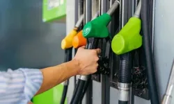 Akaryakıt fiyatları değişiyor! Benzin ve motorine zam gelecek mi?