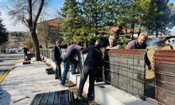 Aydıncık'ta Cami Çevresi Düzenleme Çalışmaları Başladı