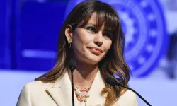 Beren Saat kimdir, kaç yaşında ve nereli?