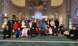 Yozgat'ta Sabah Namazında Buluşan Gençler, 6 Şubat'ı Unutmadı