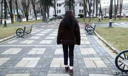 ‘Hayatımın En Kötü Yıllarıydı’ Dedi: Yaşadıklarıyla Gençleri Uyardı