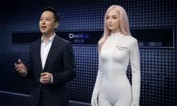 İnsansı Robot Moya Tanıtıldı: İnsan Gibi Yürüyor, Tepki Veriyor