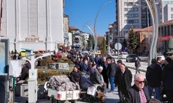 Yozgat'ta Güneş Çıktı: Vatandaşlar Meydanları Doldurdu