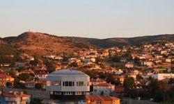 Yozgat Sürmelisi türküsünün hikayesi nedir? İşte Yozgat Sürmelisi sözleri (Dersini almış da ediyor ezber)