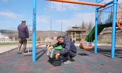 Akdağmadeni’nde Parklar Bahara Hazırlanıyor: Bakım Çalışmaları Hız Kazandı