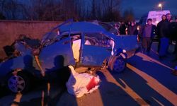 Son Dakika! Akyazı’da SUV Otomobile Saplandı: 1 Ölü, 1 Yaralı