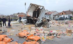 Tır kontrolden çıktı:  7 araç birbirine girdi, 18 kişi yaralandı