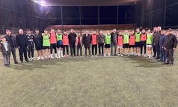 Yerköy'de AK Gençler Sahanın Tozunu Attırıyor