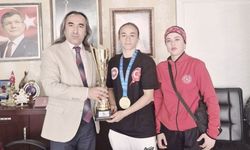 Yozgat İl Başkanı Aydoğmuş’tan Tebrik: “Rabia Karadaş Yozgat’ın Gururudur”