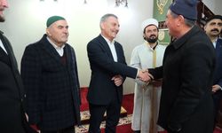 Bayram Sabahı Yozgat’ta Buluşma: Vali Özkan Cemaatle Bir Araya Geldi