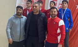 Yozgatlı Genç Güreşçiler Türkiye Şampiyonası Yolunda