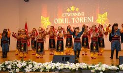 Yozgat'ta Eğitimde Gurur Günü: e-Twinning Kalite Etiketleri Sahiplerini Buldu