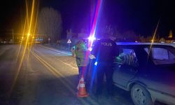 Yozgat’ta Gece Denetimi: 5 Araç ve 12 Şahıs Kontrol Edildi