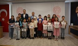 Yozgat'ta Kitap Kurtları Ödüllendirildi