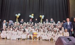 Yozgat’ta Minik Öğrenciler Sahneye Çıktı: Program Büyük Beğeni Topladı