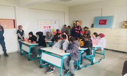 Yozgat'ta Öğrencilere Jandarma Mesleğini Anlattı