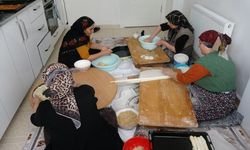 Yozgat'ta Ramazan Bayramı Hazırlıkları: Kadınlar İmece Usulü Tatlı Yapıyor