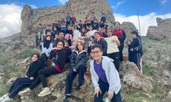 Akdağmadeni’nde Öğrenciler Tarihi Yerinde Keşfetti