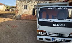 MHP’li Sadir Durmaz’dan Örnek Destek: Ev Tadilatı İçin Malzeme Sağladı