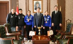 Yozgatlı Gençlerin Büyük Başarısı Makamda Ödüllendirildi