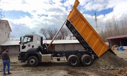 Yozgat'ta Başkan Üreticilerin Yollarına El Attı