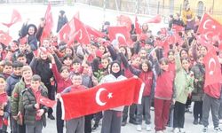 Yozgat’ta Eğitim Ailesi Kenetlendi: Çiçeklerle Moral Seferberliği!