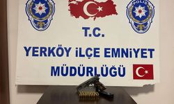 Yozgat'ta Emniyet ve Muhtar İşbirliği Yaptı: Bir Evden Adeta Cephanelik Çıktı