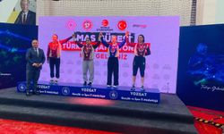 Yozgat’ta Mas Güreşi Rüzgarı: Mihriban Sayıcı Türkiye Şampiyonu!