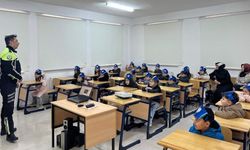 Yozgat’ta Polisler Sahada: Miniklere Verilen Eğitimden Herkese Mesaj