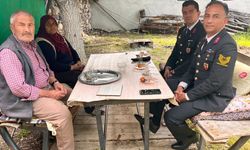 Yozgat'ta Jandarma Bayram Ziyaretlerini Sürdürüyor