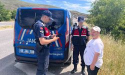 Anayol Kenarında Bulundular! Yozgat Jandarması İki Engelli Vatandaşı Güvenle Teslim Etti
