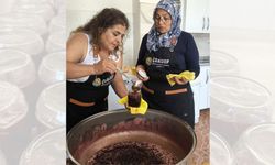 Çayıralan'da ÇEKOOP Çilek Reçeli Satışa Sunuldu